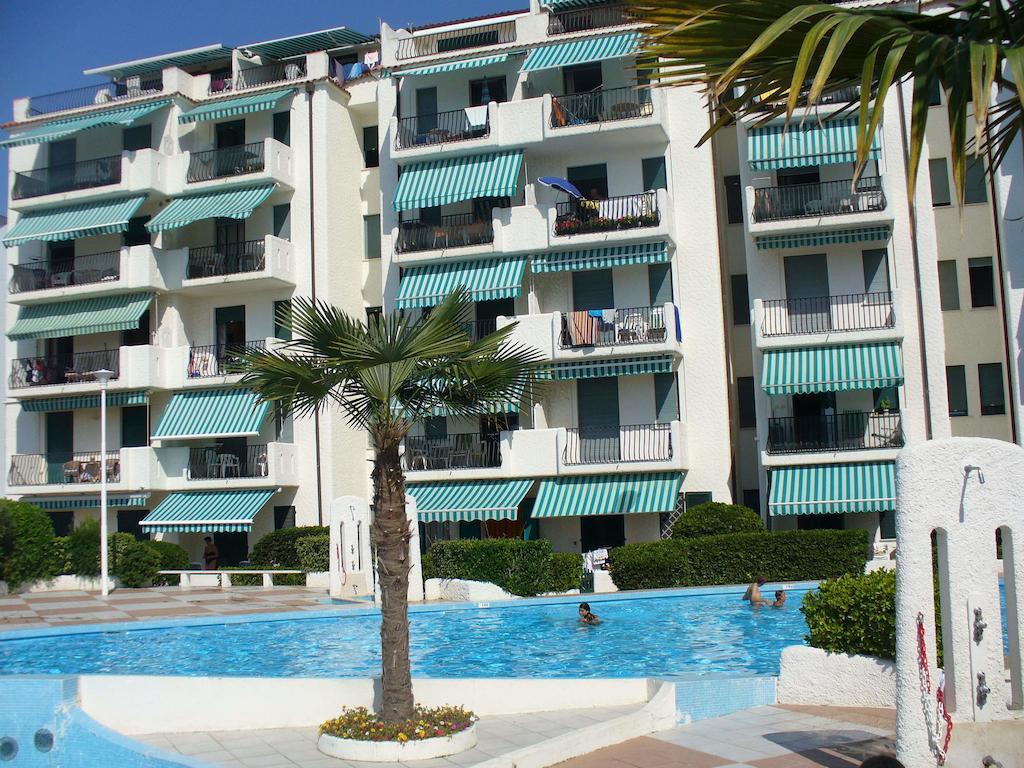 Residence El Palmar Da Colla Lido di Jesolo Exterior foto